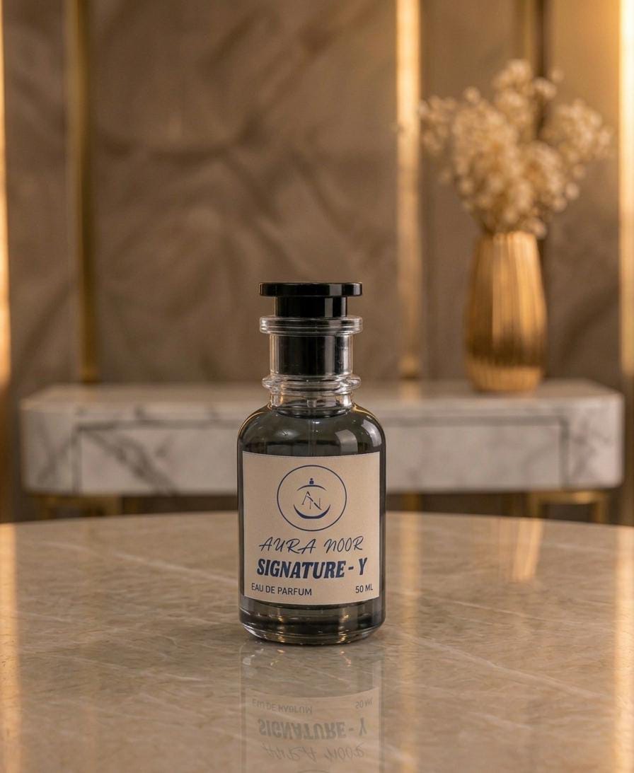 Signature Y Unisex | Clean Fresh Musk & Cedar Scent | Minimal Everyday Perfume
