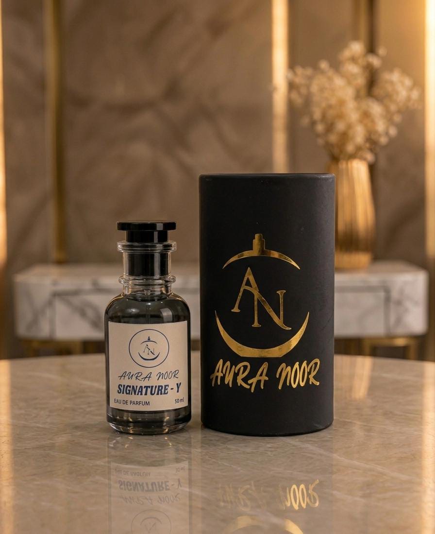 Signature Y Unisex | Clean Fresh Musk & Cedar Scent | Minimal Everyday Perfume